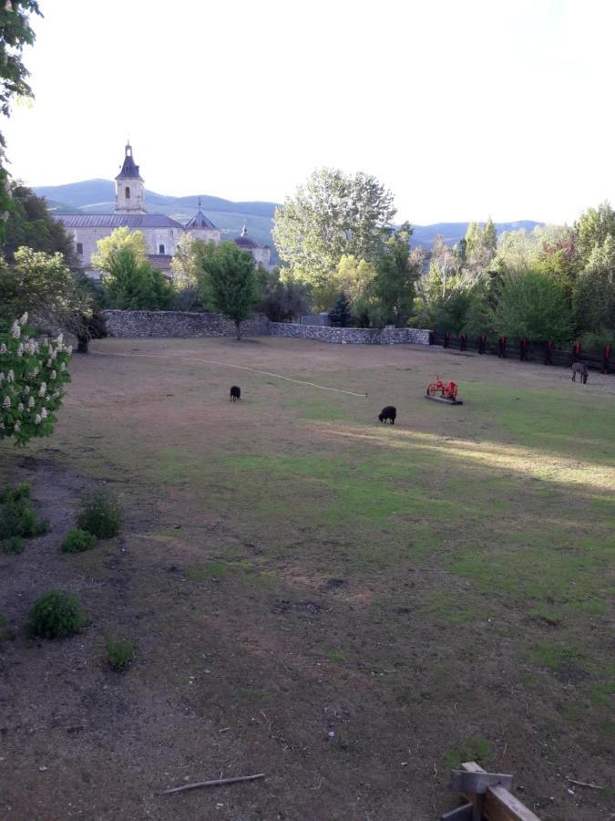 Ordino 2 A Apartment Rascafria Bagian luar foto